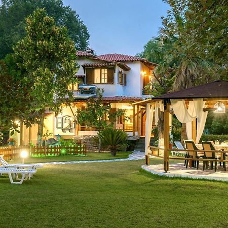 Villa Palmera Ierissos Exterior photo