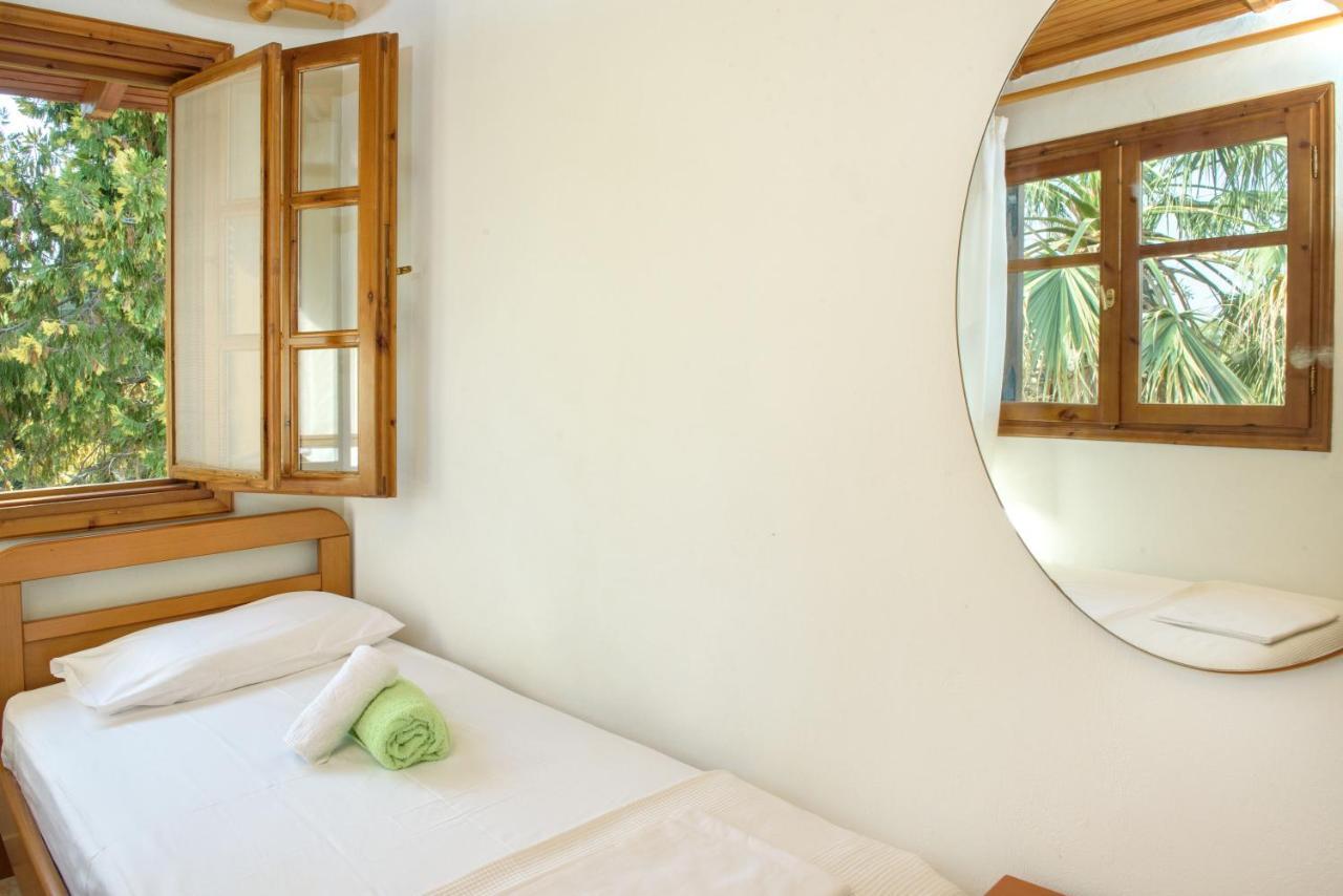 Villa Palmera Ierissos Exterior photo
